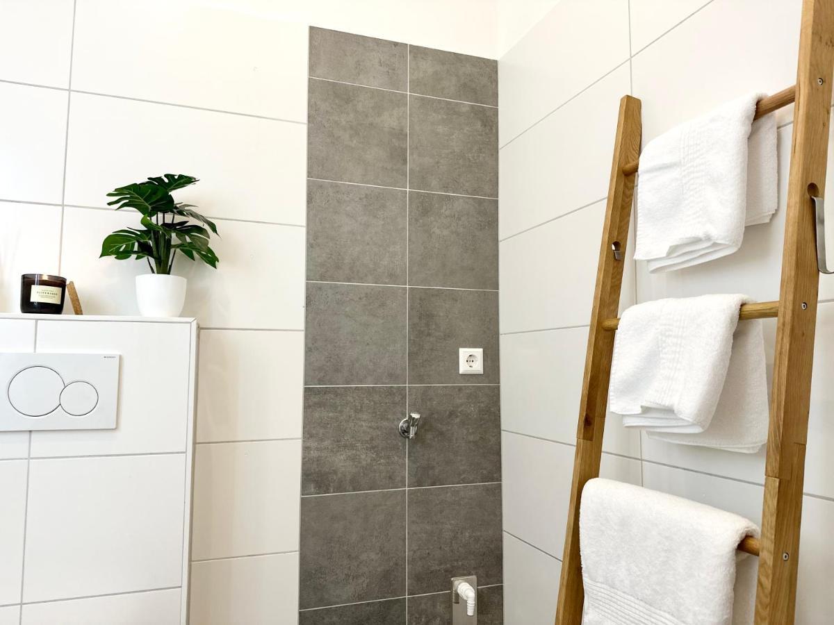 Mystay: Zentral I Design I Prime I Gaeste Wc Heidelberg Buitenkant foto
