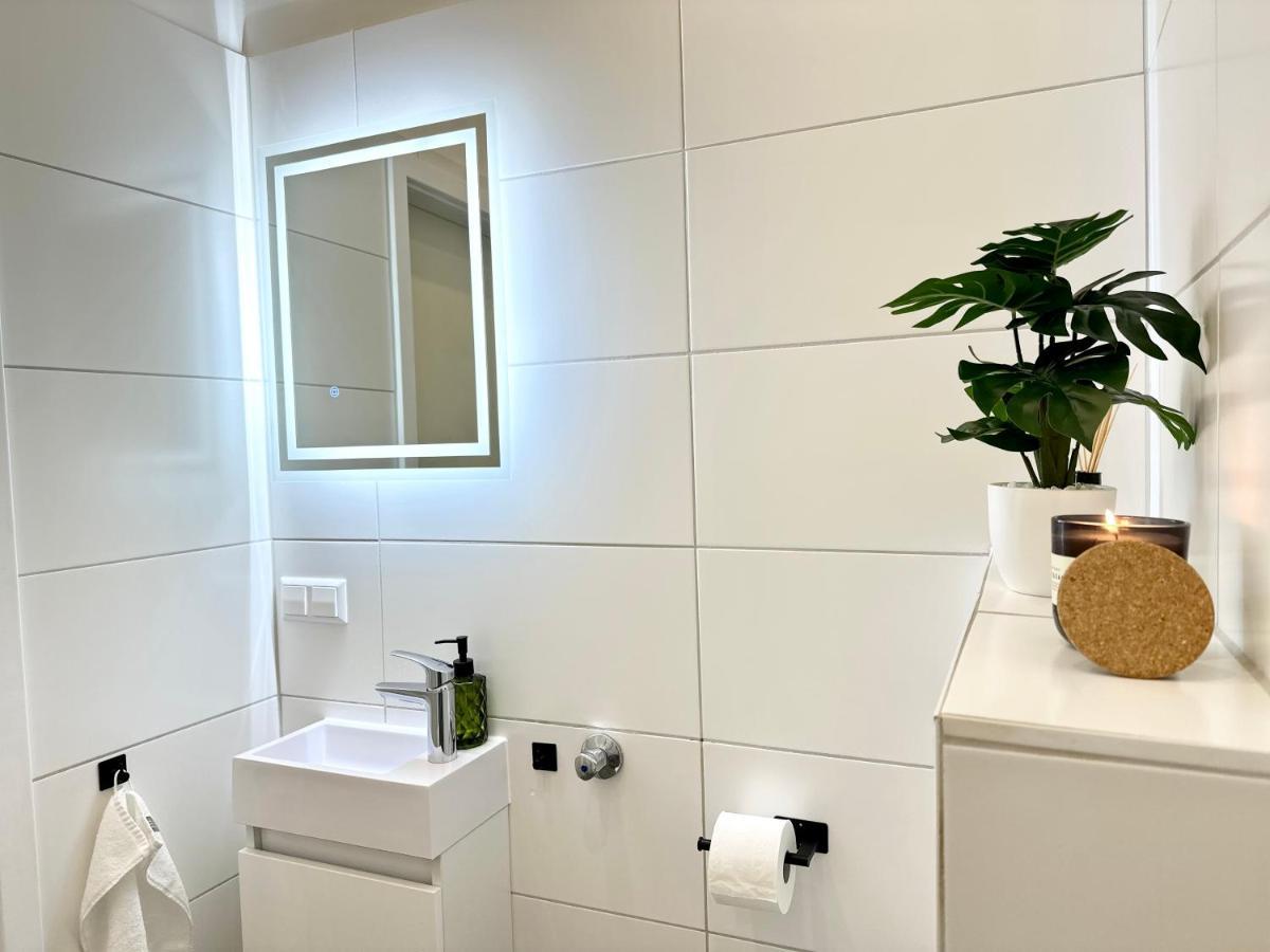 Mystay: Zentral I Design I Prime I Gaeste Wc Heidelberg Buitenkant foto